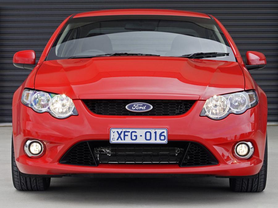 Ford Falcon XR8 2008 года  (фото 2 из 63)